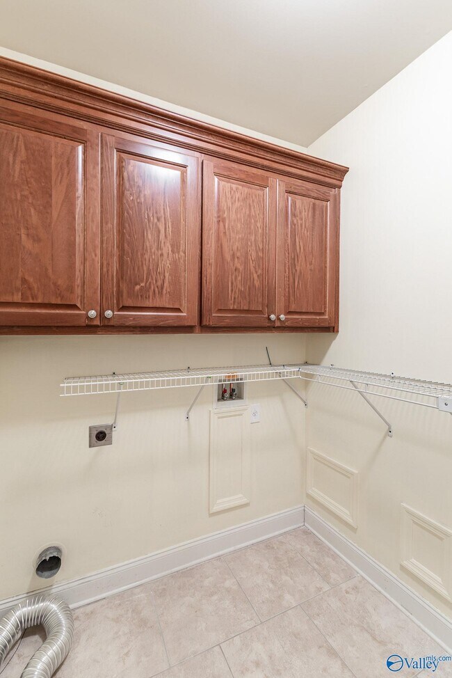 Building Photo - 105 Blanca Dr