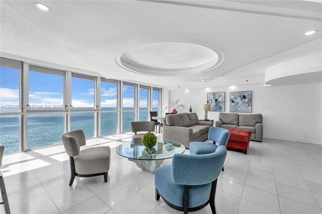 Building Photo - 16485 Collins Ave