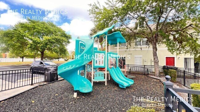 Building Photo - 10278 Regent Park Dr