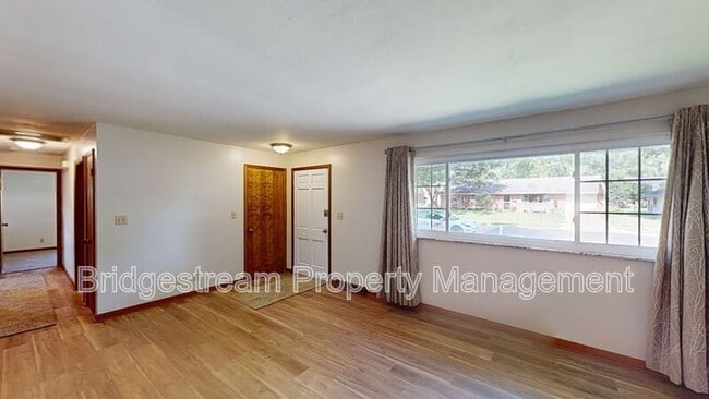 Building Photo - 4320 Maxlin Rd