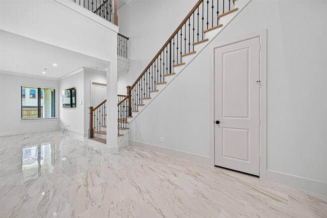 Building Photo - 2427 Camden Creek Ln