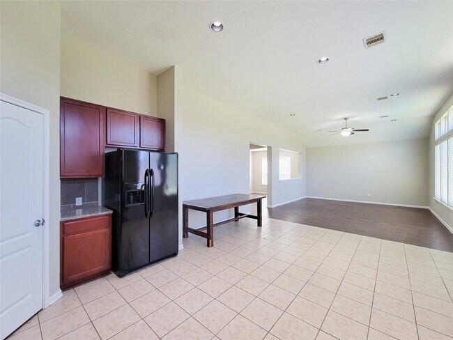 Building Photo - 3007 Meadow Prairie St