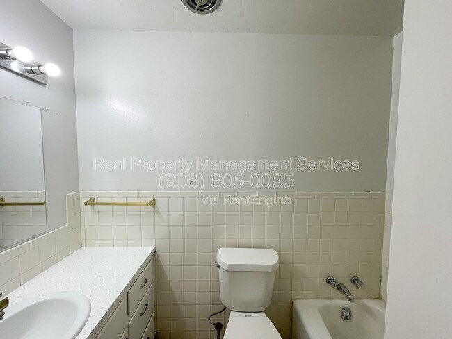 Building Photo - 5424 6th St