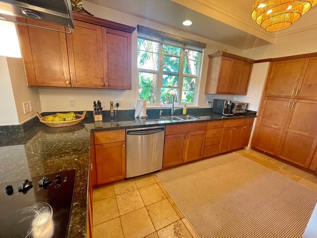 Building Photo - Kai Malu at Wailea luxury furnished townhome, 24-panel PV system, 3 bedroom 2.5 bathroom -Availab...