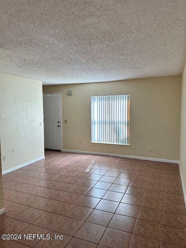 Building Photo - 60 Masters Dr