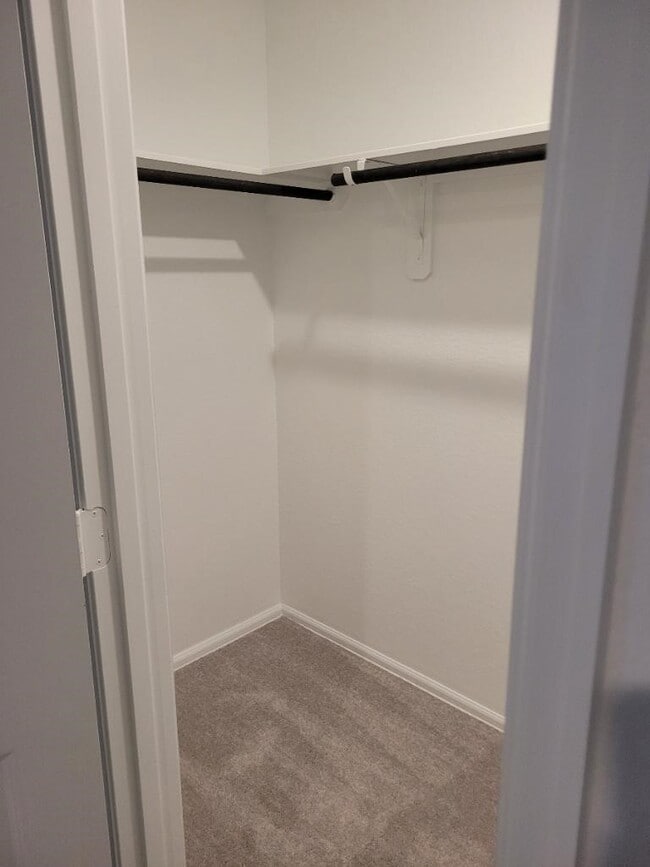 Building Photo - 4222 Iris Jade Dr