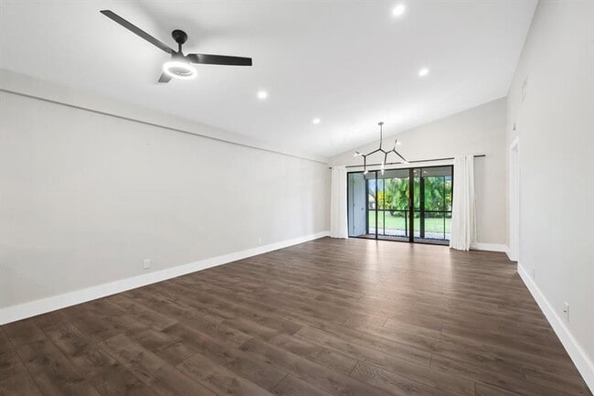 Building Photo - 3701 Arelia Dr