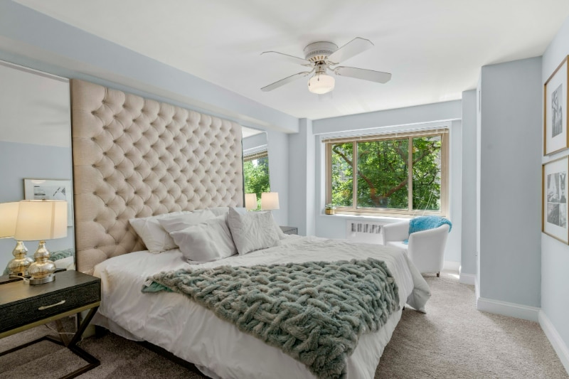 Building Photo - 1340 N Lake Shore Dr