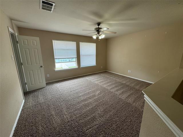Building Photo - 405 Creekside Dr