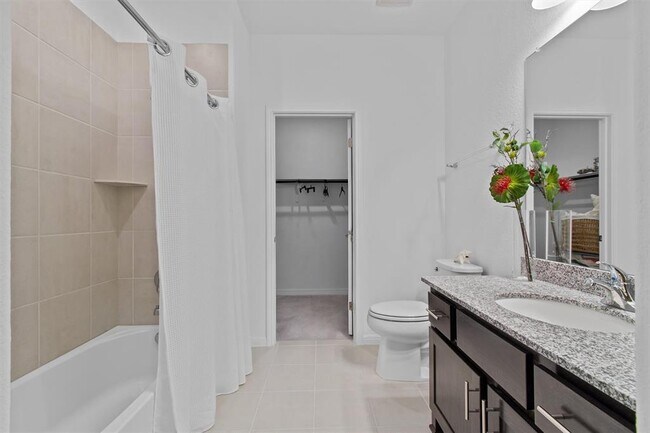 Building Photo - 4737 Modena Bay Bend