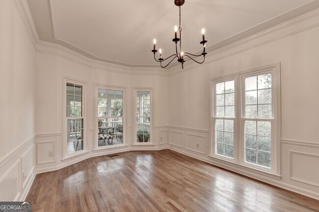 Building Photo - 2611 Briers N Dr