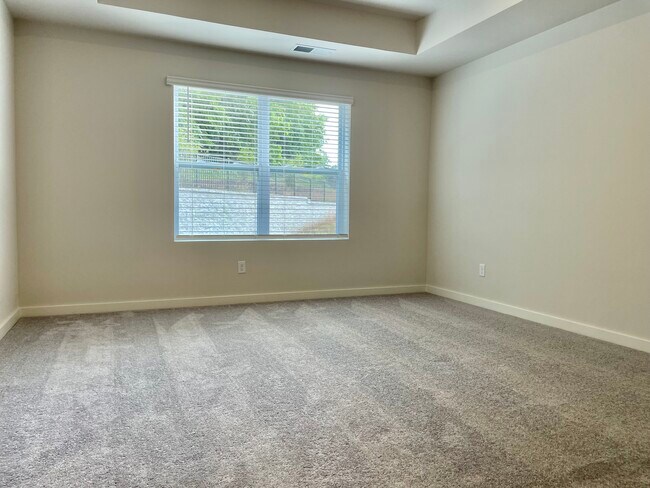 Building Photo - 1622 Manuka Ln