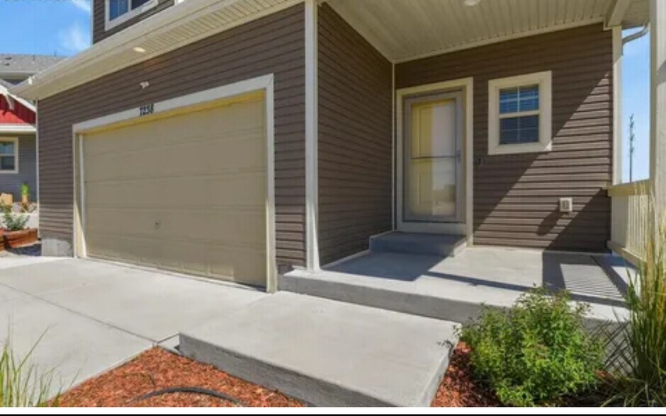 Building Photo - 7238 Fauna Glen Dr