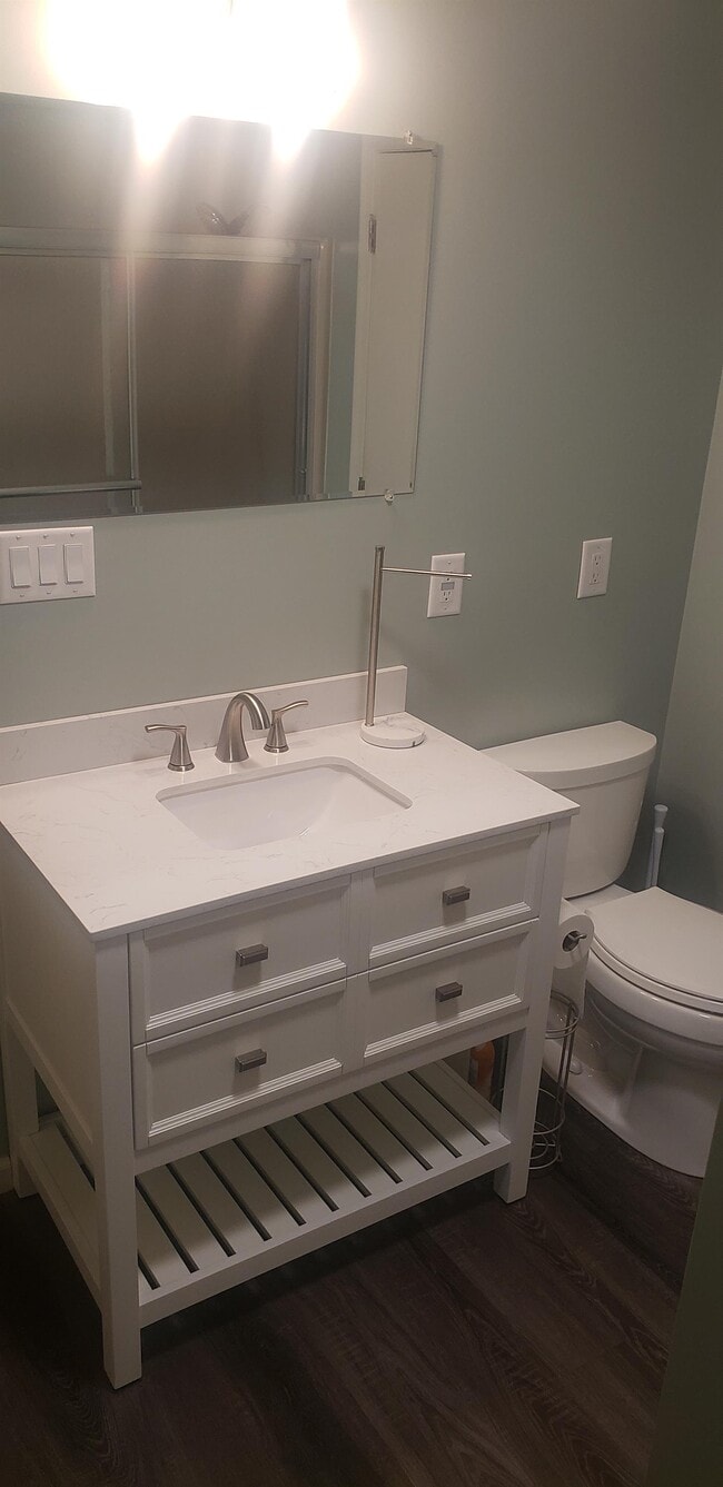 Building Photo - 4215 Valley Rd