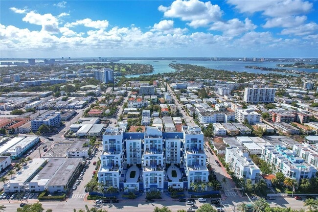 Building Photo - 7600 Collins Ave