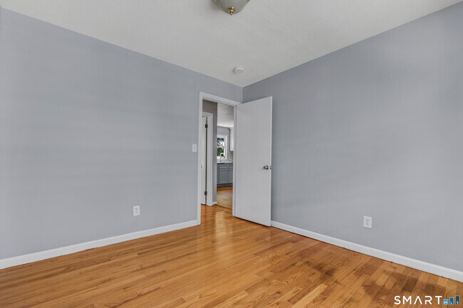 Building Photo - 509 Westfield Ave