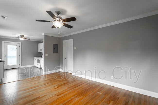 Building Photo - 416 Jadie Ln