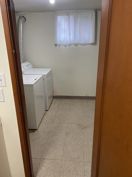 Building Photo - 238 S 70th St