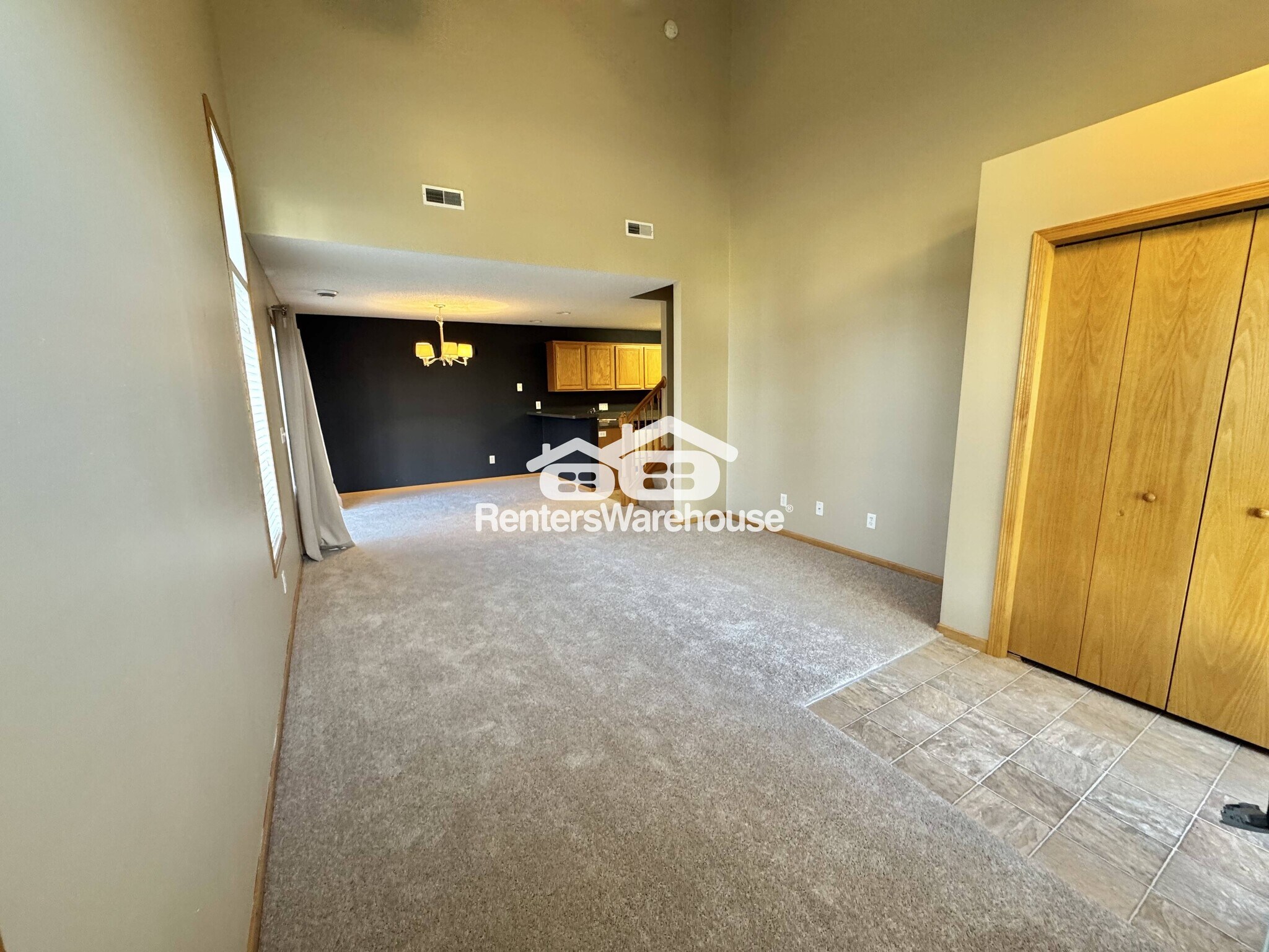 Building Photo - 17119 Eastwood Ave