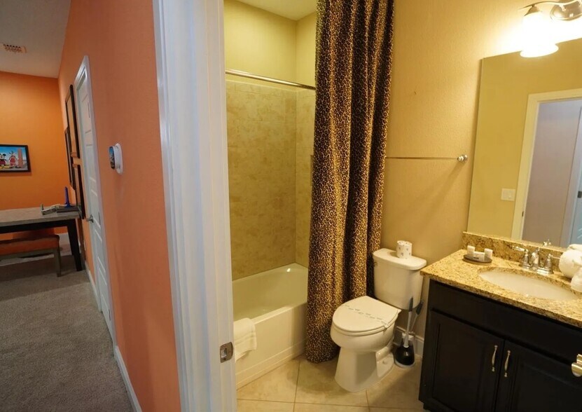 Building Photo - 510 Captiva Dr