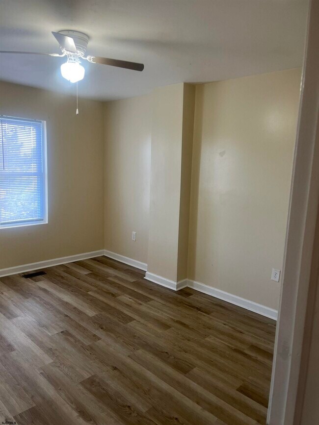 Building Photo - 38 N Maryland Ave