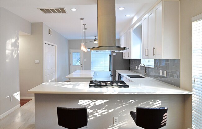 Building Photo - 2339 Bent River Dr