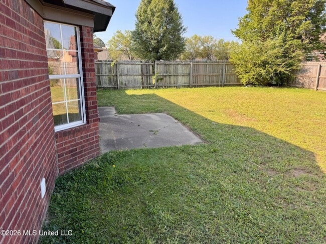 Building Photo - 7011 Hampton Dr