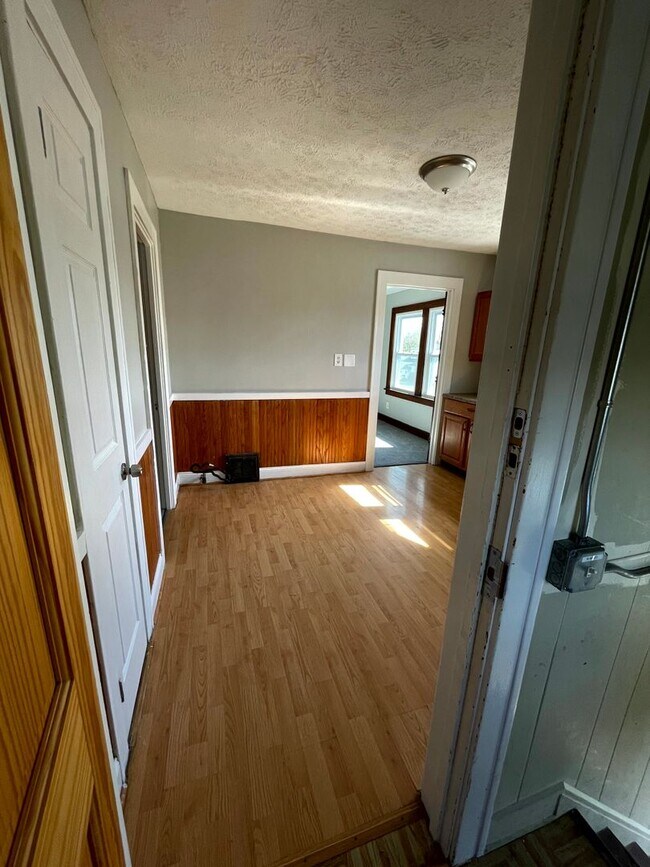 Primary Photo - 6711 Dartworth Dr