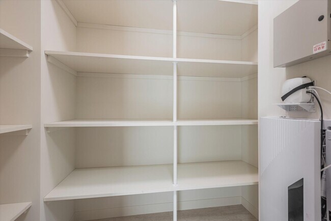 Building Photo - Wow! What a Great Home!