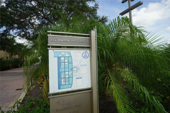 Building Photo - 5032 Arancia Ln