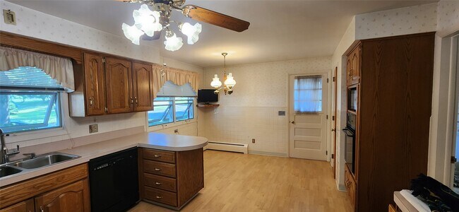 Building Photo - 67 Audubon Ave
