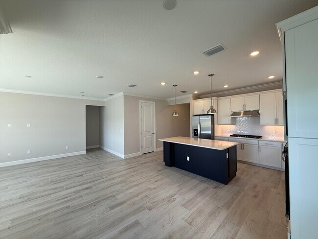 Building Photo - 8360 Beagle Ter