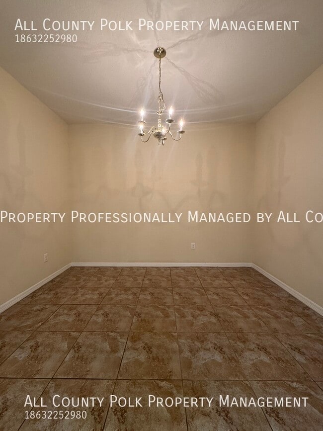 Building Photo - 4026 Winding Vine Dr