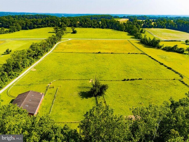 Building Photo - 2101 Tufton Ave