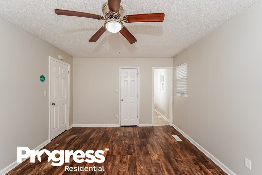 Building Photo - 5112 Rick Dr