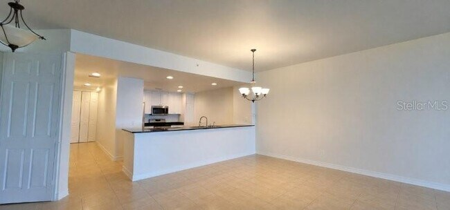 Building Photo - 91 Vivante Blvd