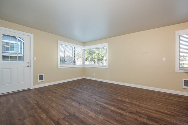 Interior Photo - GLP Green Lake Park Apartments