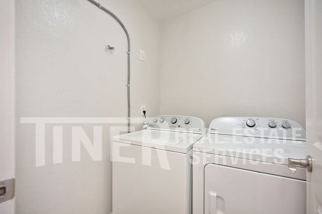 Building Photo - 7711 Juan Way