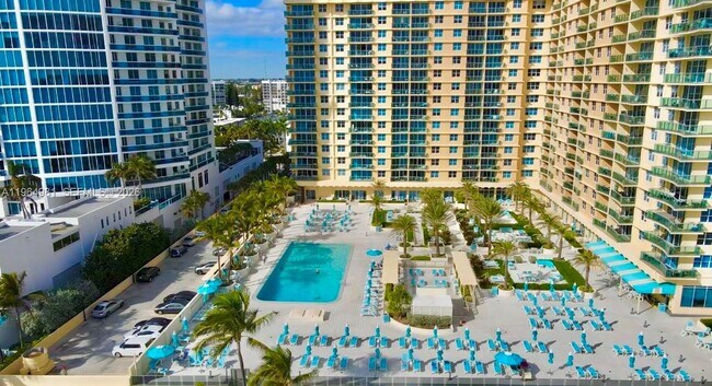 Building Photo - 2501 S Ocean Dr