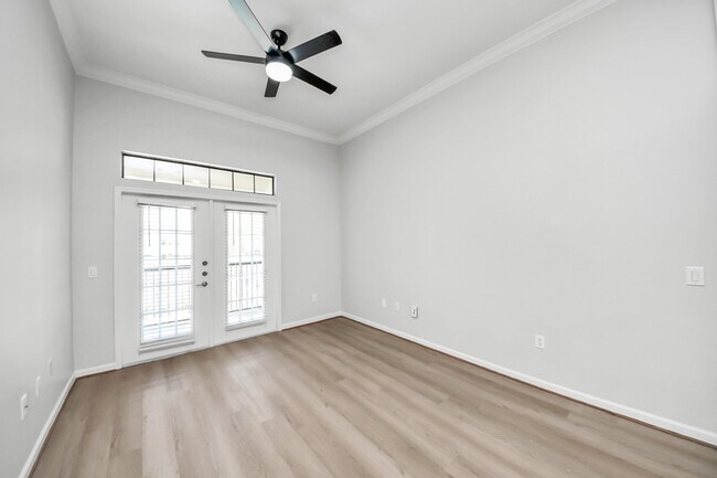 Building Photo - 6363 San Felipe St