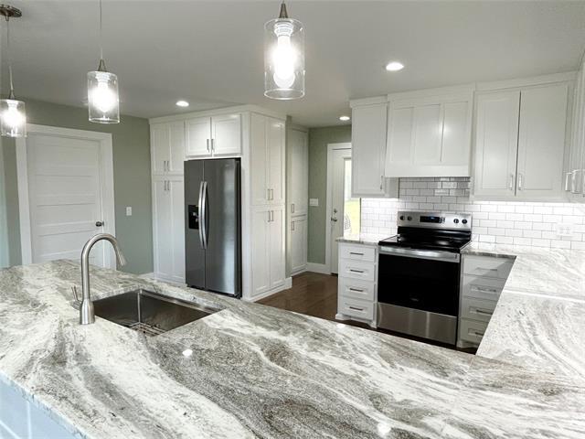 Building Photo - 102 Colorado St