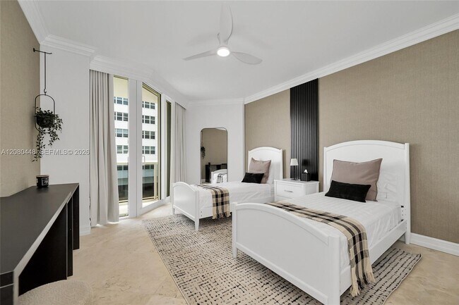 Building Photo - 9559 Collins Ave
