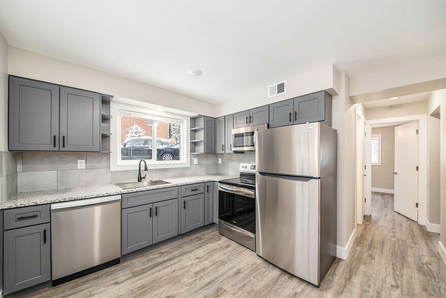 Building Photo - 174 S Fremont St NE