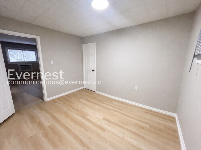 Building Photo - 67 N Harris Ave