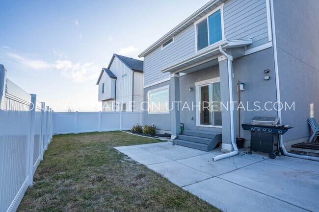 Building Photo - 578 Sugar Beet Dr