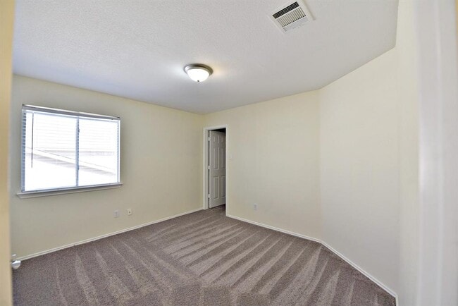 Building Photo - 10508 Hainsworth Park Dr