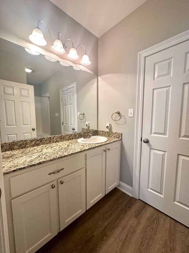 Building Photo - 10664 Florida Blvd