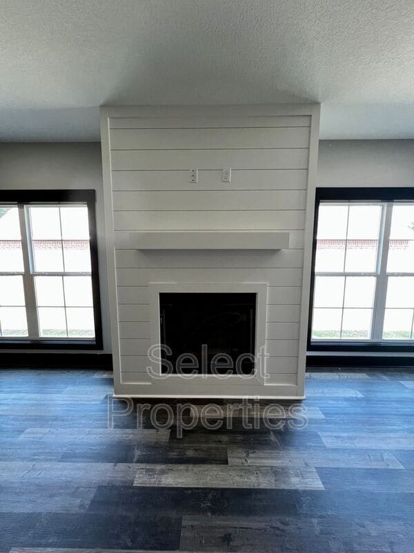 Building Photo - 4101 Stoke Dr