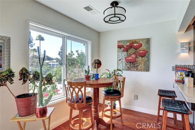 Building Photo - 5625 Vía Junipero Serra