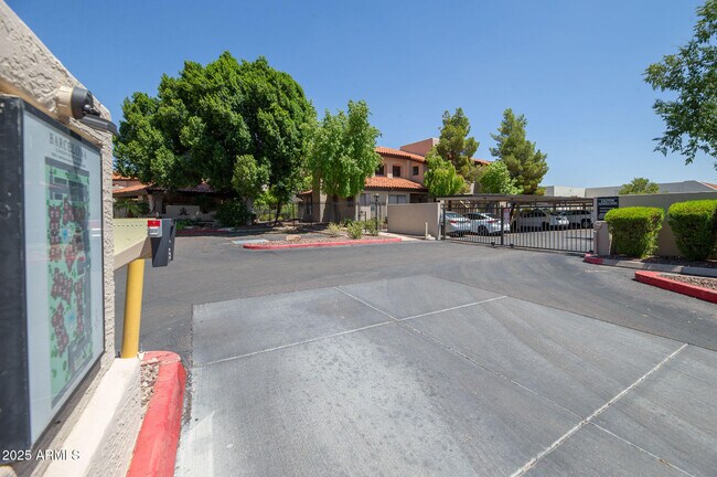 Building Photo - 7008 E Gold Dust Ave